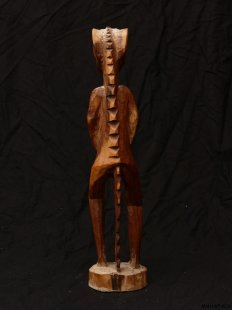 MF019 Vazimba Skulptur verschmitzter Kobold 48 cm