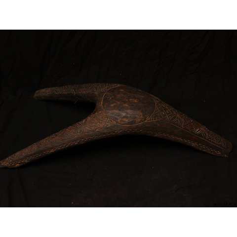 AF02 Zafimaniry Hocker dreibeinig Zebu 1985 100 cm