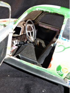 Volkswagen VW K&auml;fer gr&uuml;n/wei&szlig;e Dose Dose M 1:10 L&auml;nge 46 cm