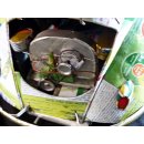 Volkswagen VW K&auml;fer gr&uuml;n/wei&szlig;e Dose Dose M 1:10 L&auml;nge 46 cm