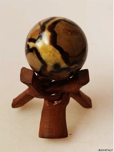 K90 Septarien Kugel Madagaskar 500 g D 70 mm Rarit&auml;t