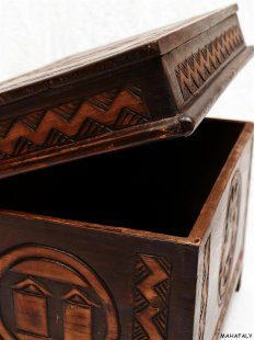 Truhe der Hova Madagaskar rechteckig 40 x 27 x 30 cm