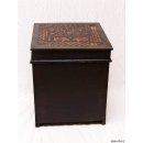 Truhe der Hova Madagaskar quadratisch 37 x 37  x 42 cm