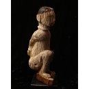 MF407 AloAlo Kopfskulptur der Mahafaly hockender Gefangener 30 cm 1965