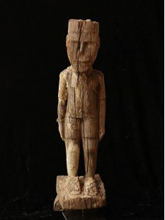 MF03 AloAlo Kopfskulptur von Grabstele der Mahafaly...