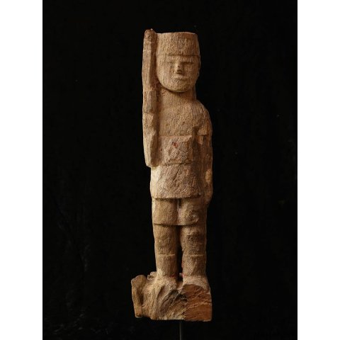 MF005 AloAlo Kopfskulptur von Grabstele der Mahafaly Gendarm 37 cm ca. 1975