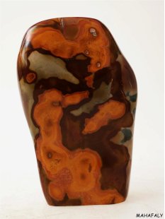 JaS13 Skulptur Freeform polychromer Madagaskar Jaspis 14 cm 870 g