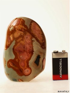 JaS21 Skulptur Freeform polychromer Madagaskar Jaspis 11...