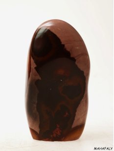 JaS22 Skulptur Freeform polychromer Madagaskar Jaspis 12 cm 480 g