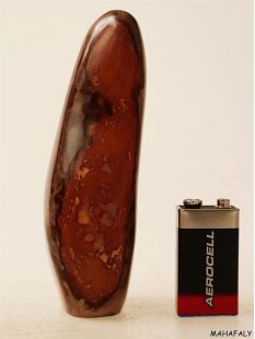 JaS24 Skulptur Freeform polychromer Madagaskar Jaspis 13,5  cm 390 g