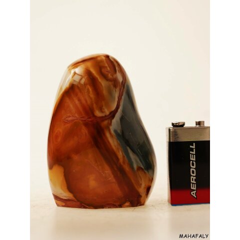 JaS39 Skulptur Freeform polychromer Madagaskar Jaspis 9 cm 375 g