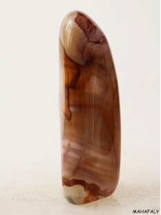 JaS41 Skulptur Freeform polychromer Madagaskar Jaspis 11 cm 310 g