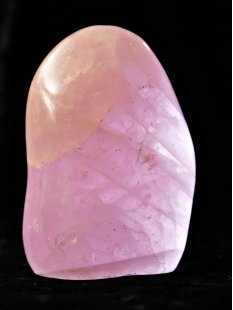 RQS21 Rosenquarz Skulptur poliert Freeform 10,5 cm original Madagaskar 755 g