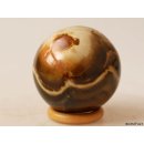 KJ18 Jaspis polychrom Kugel Madagaskar 665 g D 7,5 cm
