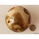 KJ18 Jaspis polychrom Kugel Madagaskar 665 g D 7,5 cm