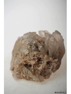 KS128 Kristall Stufe Madagaskar Formation H&auml;matit Quarz 1030 g 16 x 13 x 7 cm