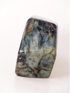 LA20 Labradorit Madagaskar polychrom Freeform poliert...