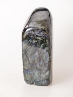 LA21 Labradorit Madagaskar polychrom Freeform poliert 2200 g 15 x 8 cm