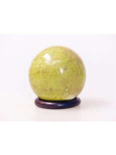 K183 Opal Kugel Madagaskar 345 g D 65 mm