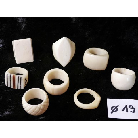 1 x Fingerringe stark reduziert echt Knochen Farb- und Designmix 19,0