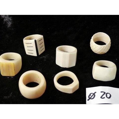 1 x Fingerringe stark reduziert echt Knochen Farb- und Designmix 20,0