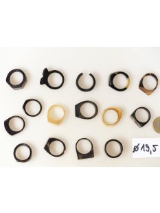 1 x Fingerringe stark reduziert echt Horn Farb- und Designmix kleine Formen 19,5