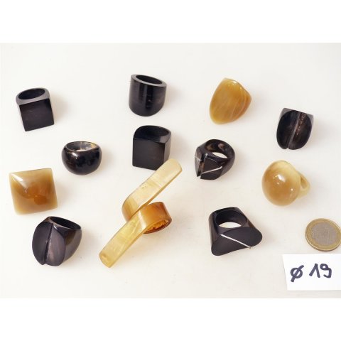 1 x Fingerringe stark reduziert echt Horn Farb- und Designmix gro&szlig;e Formen 19,0