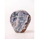 JaS48 Skulptur Freeform polychromer Madagaskar Jaspis 8 cm 250 g