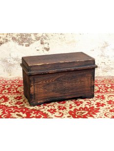 AF13 Truhe1 der Zafimaniry 53 x 23 x 30 cm ca. 1980