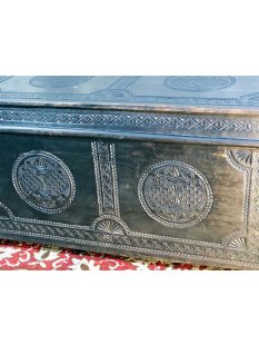 AF14 Truhe2 der Zafimaniry 100 x 50 x 50 cm ca. 1980