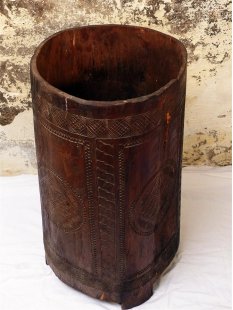 AF19 Betsileo Blocktruhe No.4 mit Deckel Vorratsr&ouml;hre Nahrungsmittelfa&szlig; 80 cm 1970