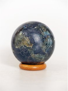 KLa02 Labradorit Kugel Madagaskar 429 g D: 65 mm