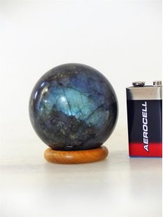 KLa05 Labradorit Kugel Madagaskar 280 g D: 56 mm