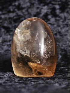 BKSH82 Bergkristall mit Includien Einschl&uuml;ssen Madagaskar Freeform Skulptur 7,5 cm 300 g