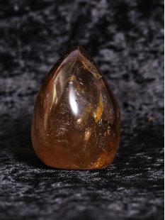 BKSH84 Bergkristall mit Includien Einschl&uuml;ssen Madagaskar Freeform Skulptur 7,0 cm 360 g