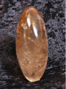 BKSH86 Bergkristall mit Includien Einschl&uuml;ssen Madagaskar Freeform Skulptur 8,5 cm 320g