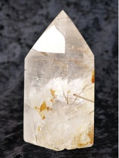 BKSH97 Bergkristall mit Includien Rutil Quarz Madagaskar Naturform poliert 11 cm 783 g