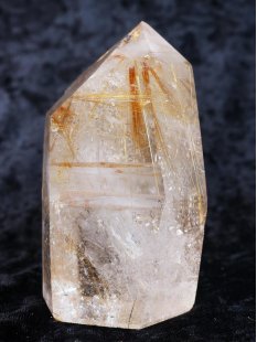 BKSH98 Bergkristall mit Includien Rutil Quarz Madagaskar Naturform poliert 10 cm 420 g