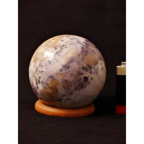 KBA209 Blumenjaspis wei&szlig; Kugel Madagaskar 480 g D 70 mm