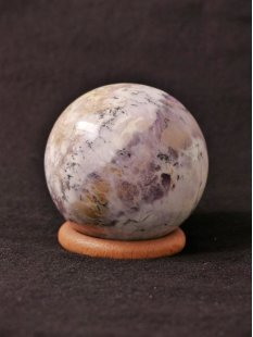 KBA209 Blumenjaspis wei&szlig; Kugel Madagaskar 480 g D...