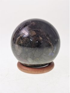 KLa06 Labradorit Kugel Madagaskar 520 g D: 69 mm