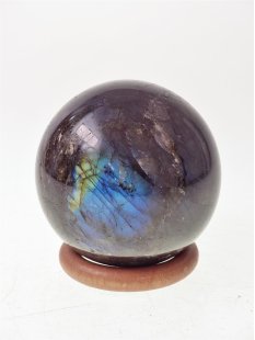 KLa06 Labradorit Kugel Madagaskar 520 g D: 69 mm