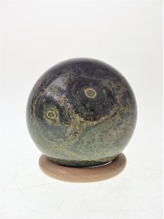 KR01 Kugel Rhyolith/Eldarit aus Madagaskar 450 g, D: 67 mm