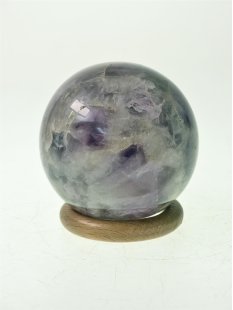 KAme04 Chevron Amethyst Kugel Madagaskar 460g; D: 69 mm
