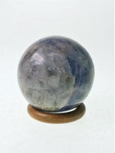 KAme04 Chevron Amethyst Kugel Madagaskar 460g; D: 69 mm