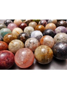 38 Edelsteinkugeln 7,80 &euro; pro St.Kollektion aus Madagaskar  &Oslash; 40 mm f&uuml;r Solit&auml;rspiel
