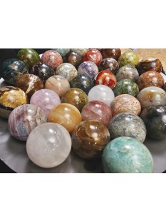 38 Edelsteinkugeln 39,00 &euro; pro St. Kollektion aus Madagaskar  &Oslash;  80 mm f&uuml;r Solit&auml;rspiel