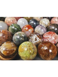 38 Edelsteinkugeln 39,00 &euro; pro St. Kollektion aus Madagaskar  &Oslash;  80 mm f&uuml;r Solit&auml;rspiel