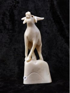 Knochenfigur Rind B&uuml;ffel 12-14 cm = Code F