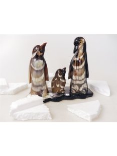 Horn Figurengruppe Pinguinfamilie 15 cm = Code J